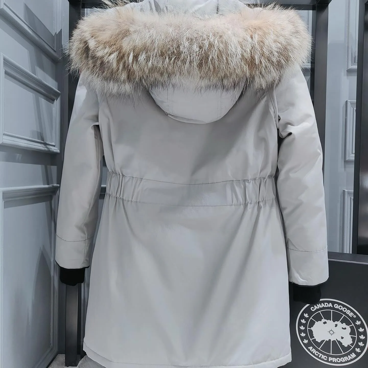 Canada Goose Parka photo 4