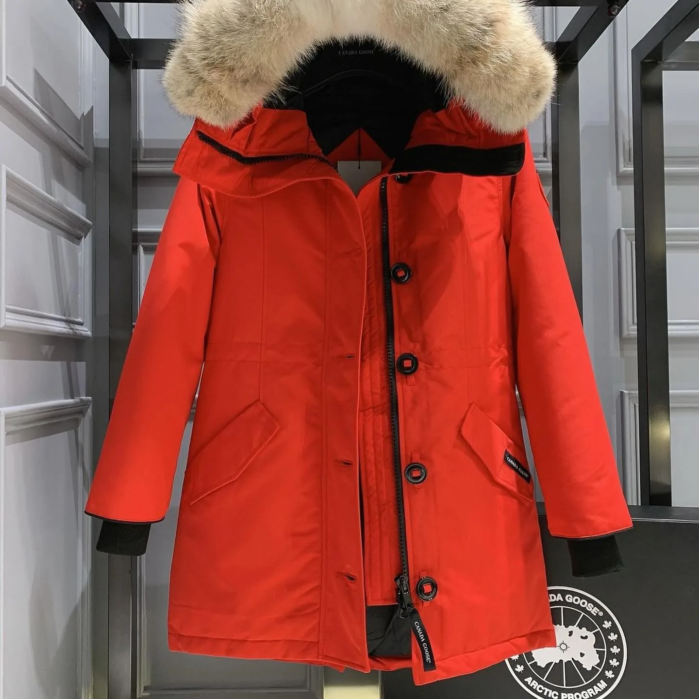 Canada Goose Parka photo 2