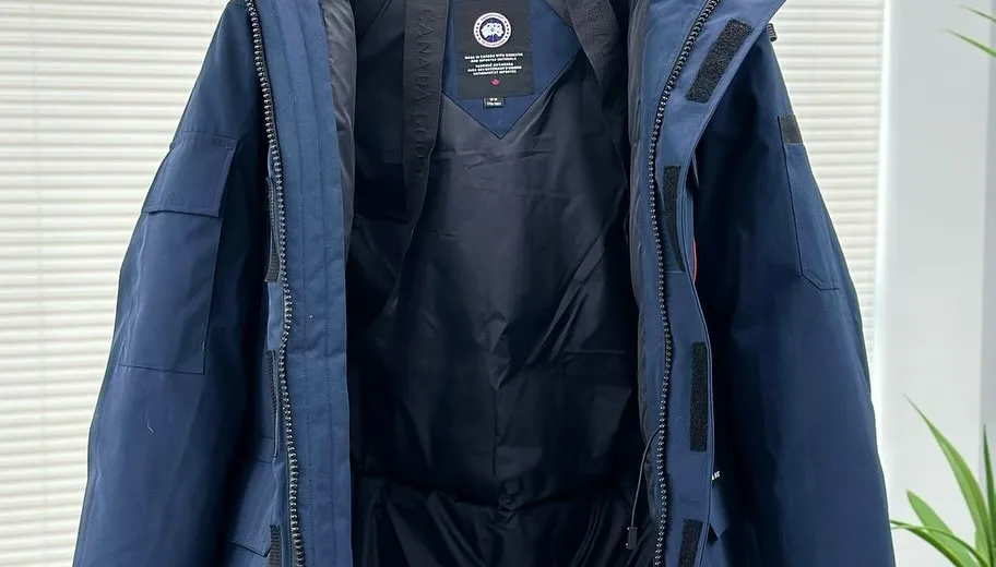Canada Goose Parka photo 3