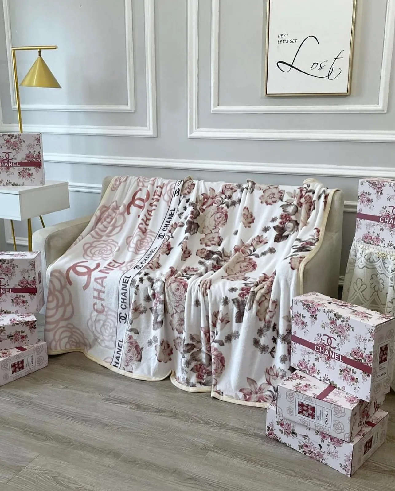 Chanel Floral blanket set