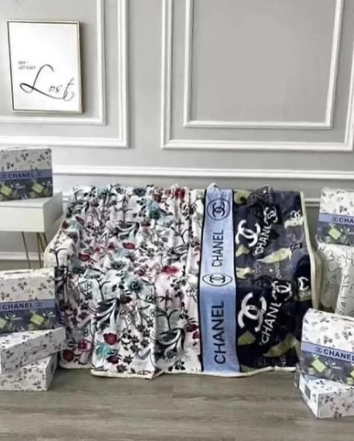 Chanel CC print blanket set