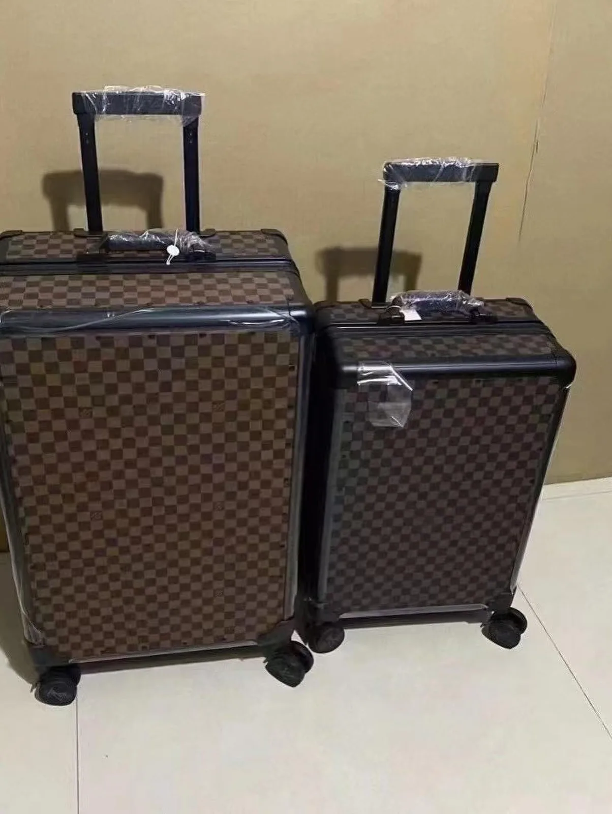 Dior Monogram Hard-Shell Luggage photo 3