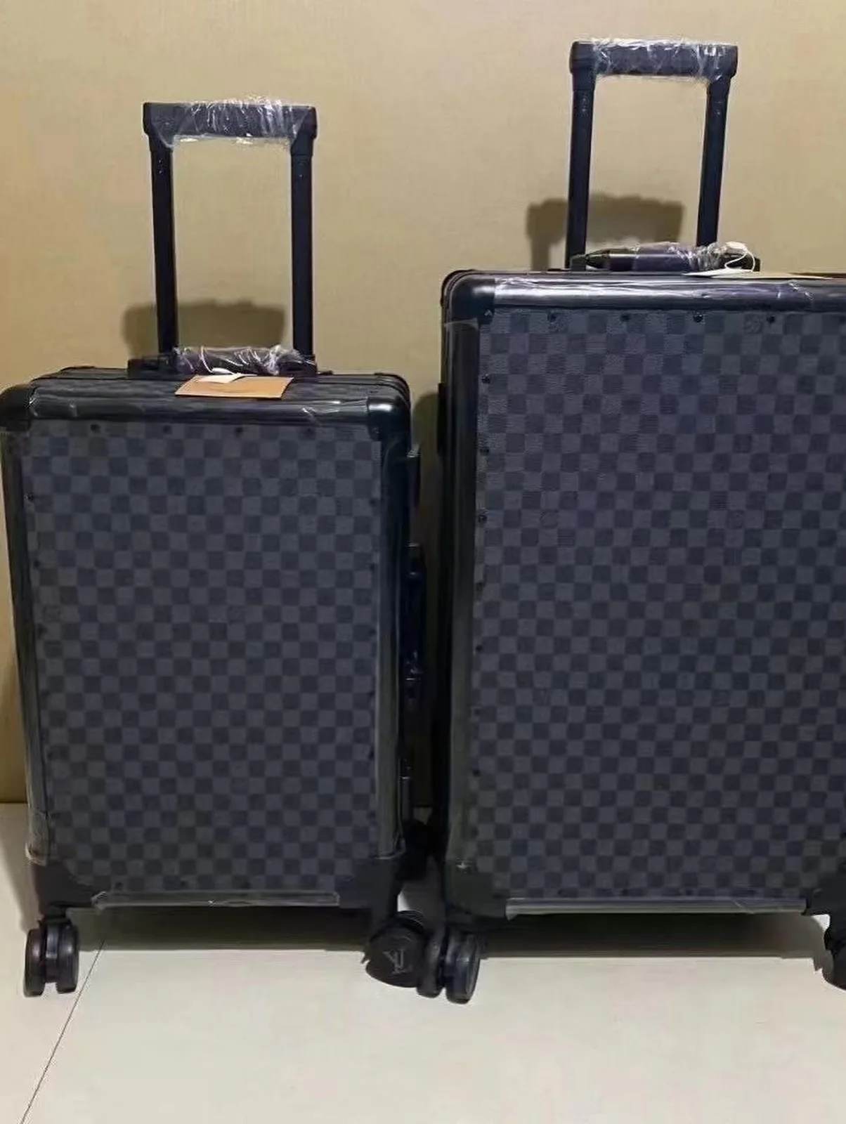 Dior Monogram Hard-Shell Luggage photo 2