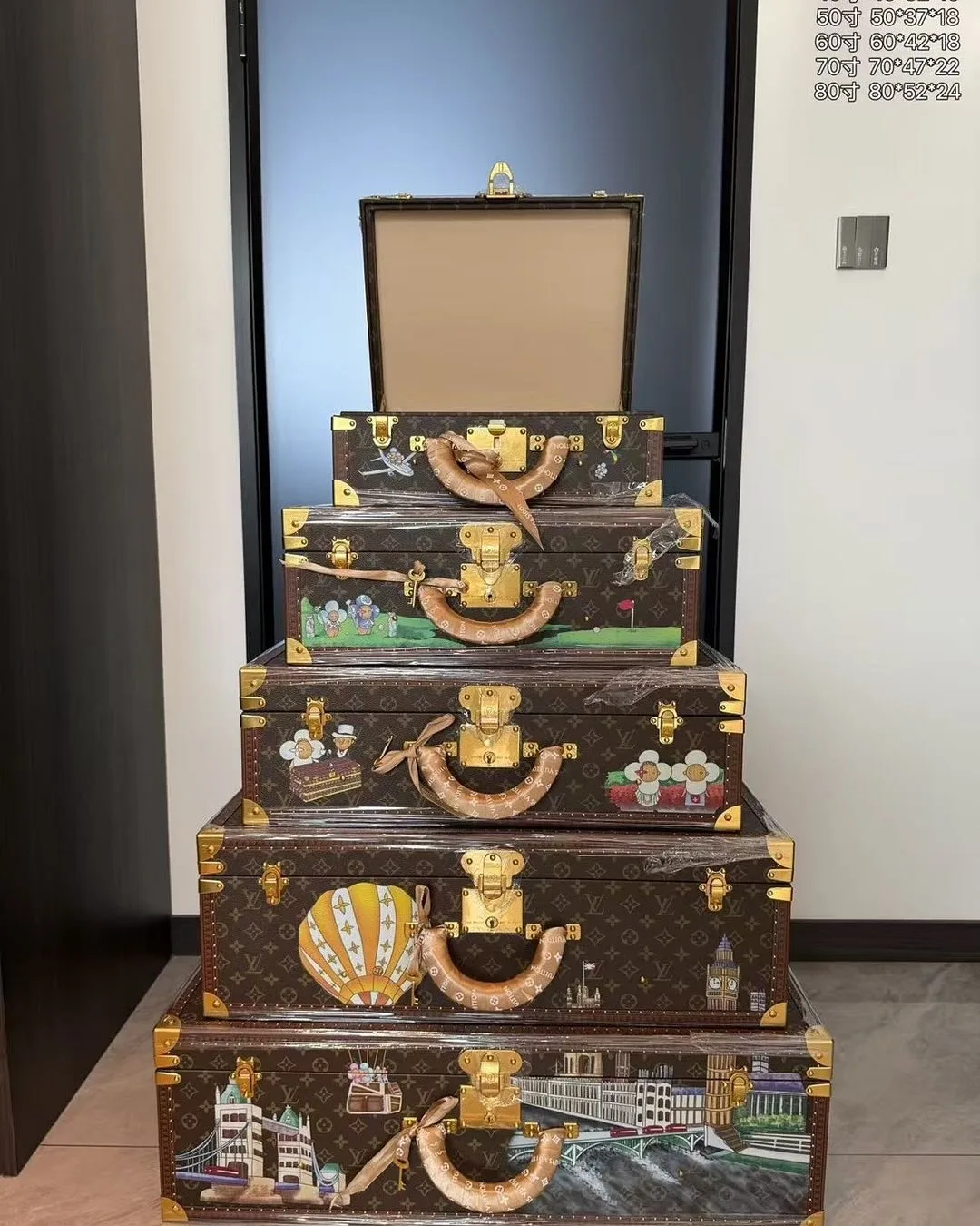 Louis Vuitton Decorative Trunk Stack photo 3