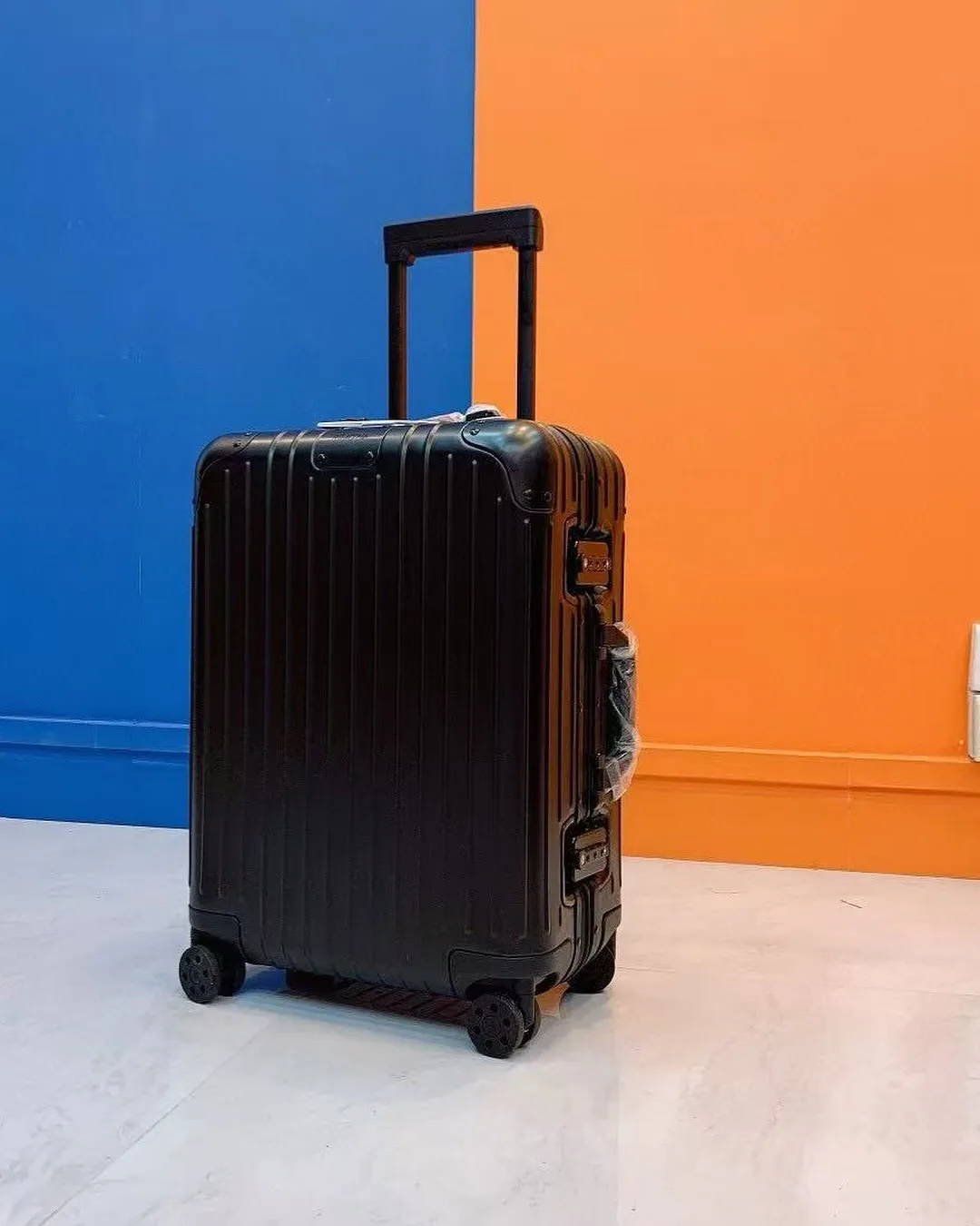 Rimowa Classic Cabin photo 5