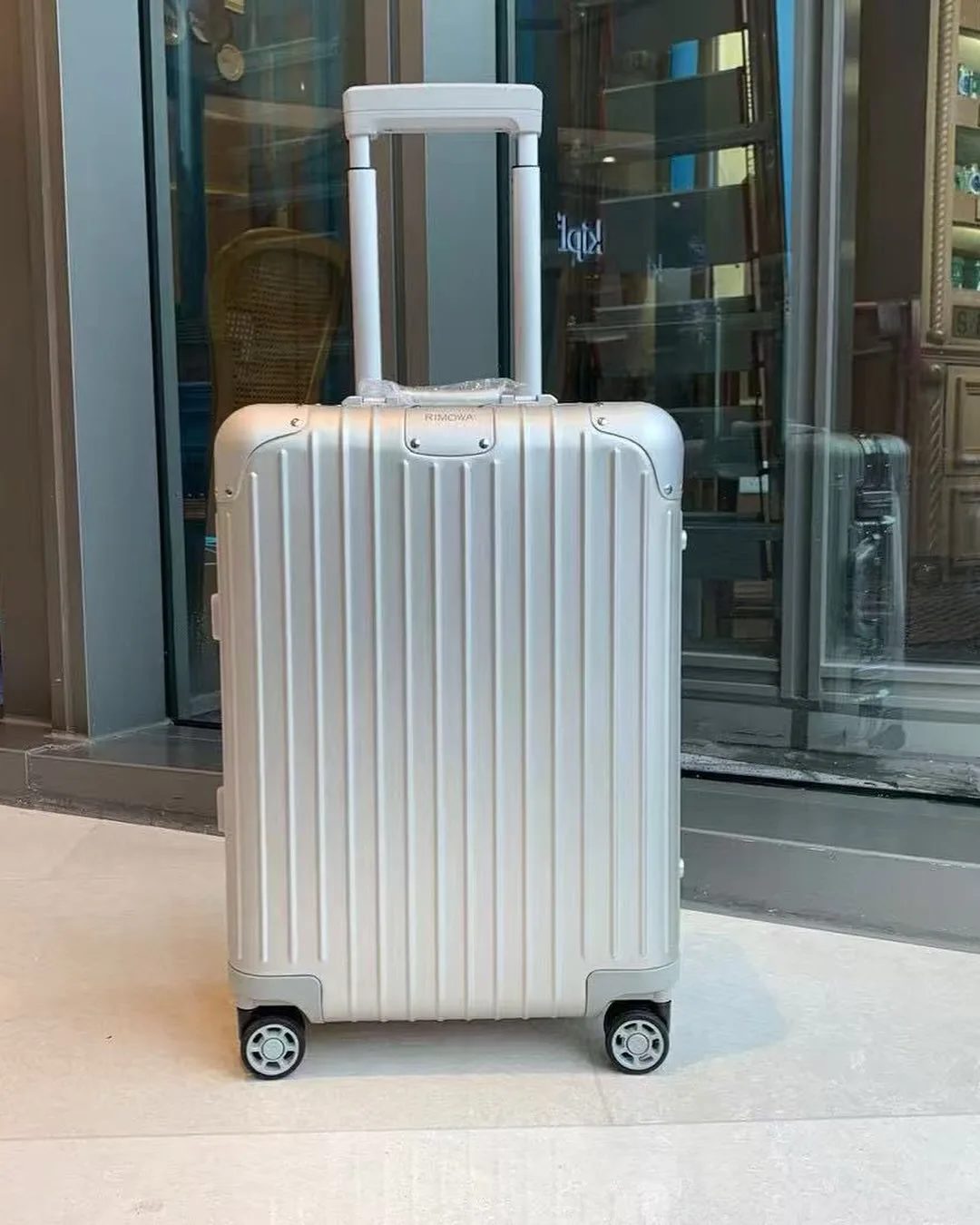 Rimowa Classic Cabin photo 6