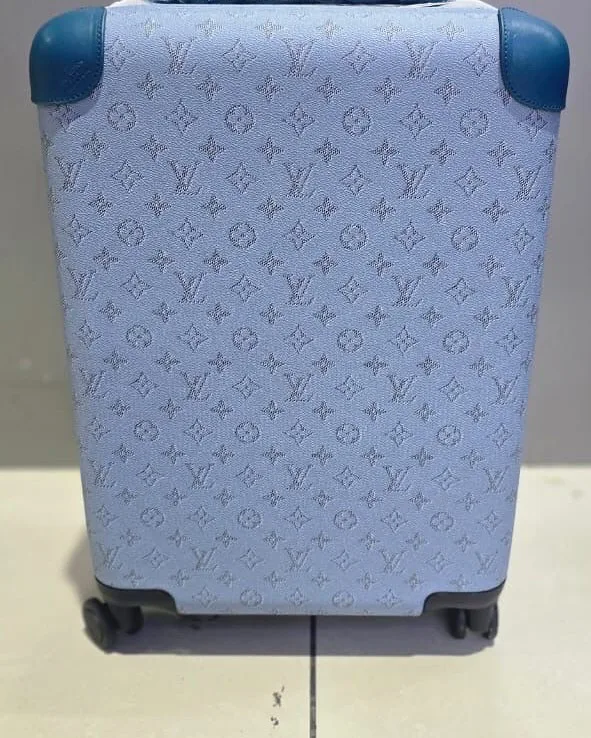 Louis Vuitton Horizon 55 photo 11