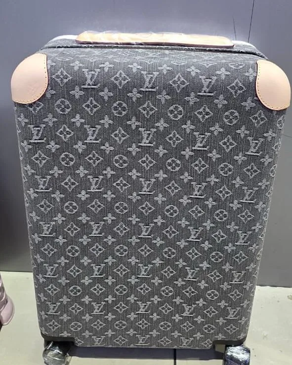 Louis Vuitton Horizon 55