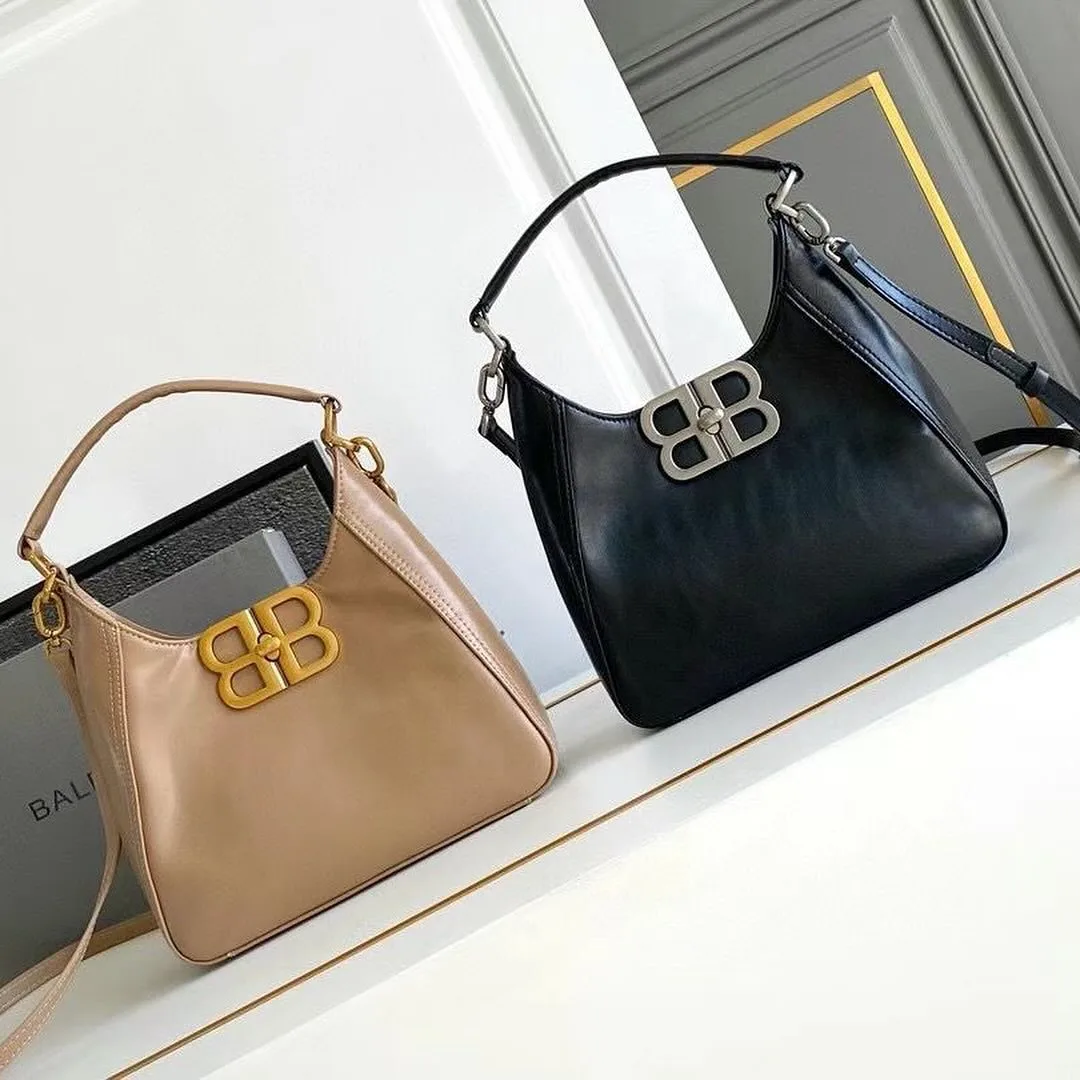 Balenciaga BB photo 2