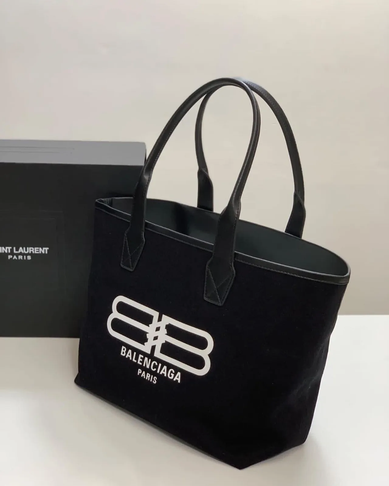 Balenciaga BB Logo Tote photo 2