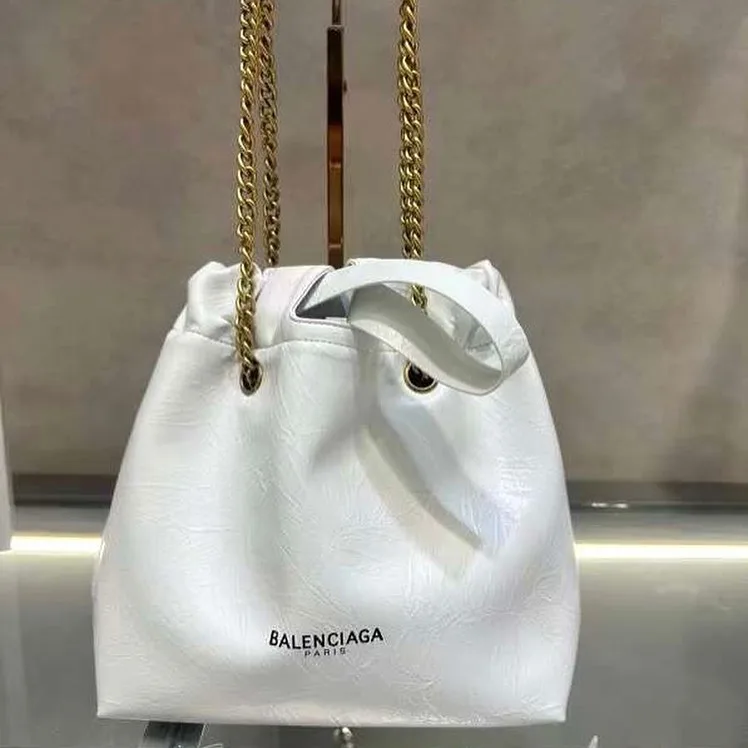 Balenciaga Crush Bucket Bag photo 2