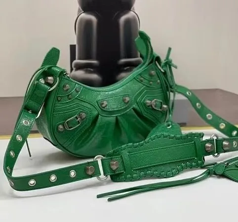 Balenciaga Le Cagole