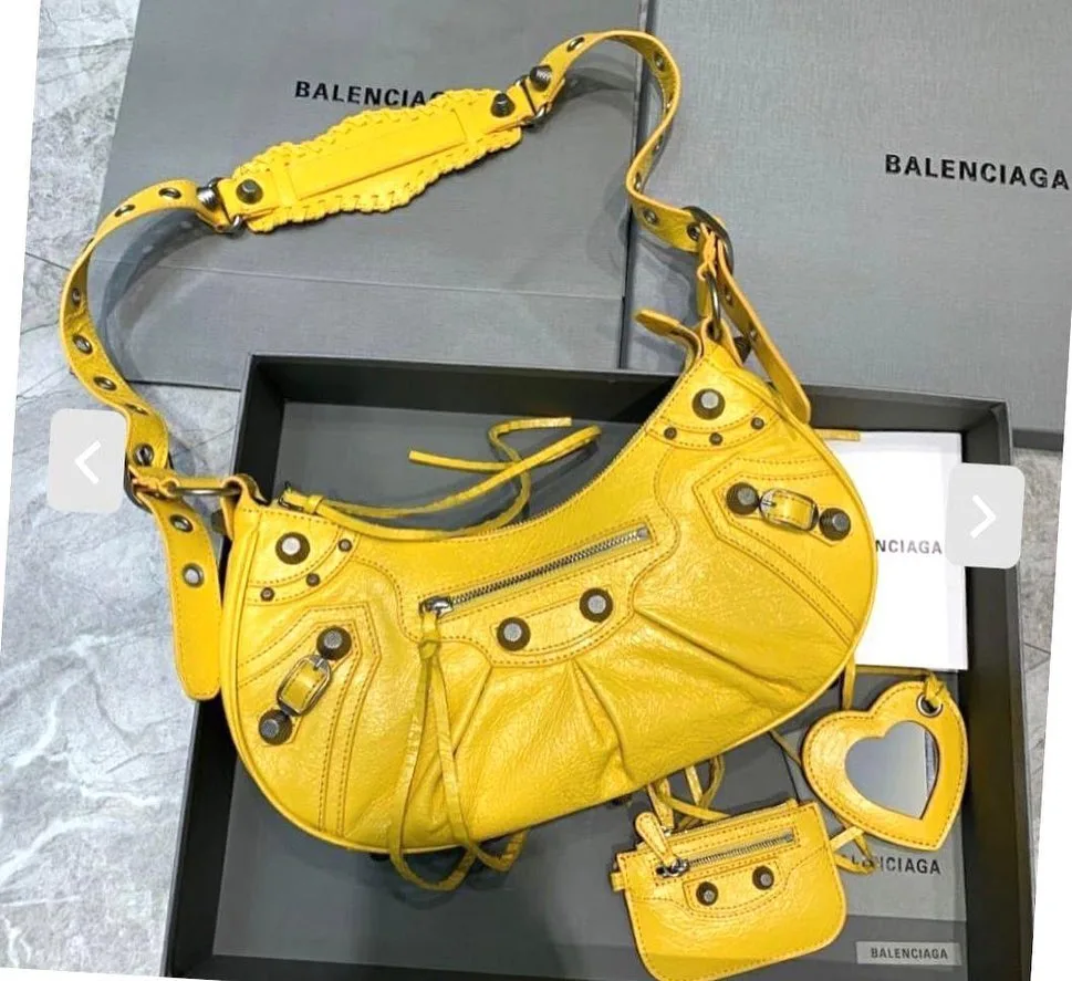 Balenciaga Le Cagole XS photo 6