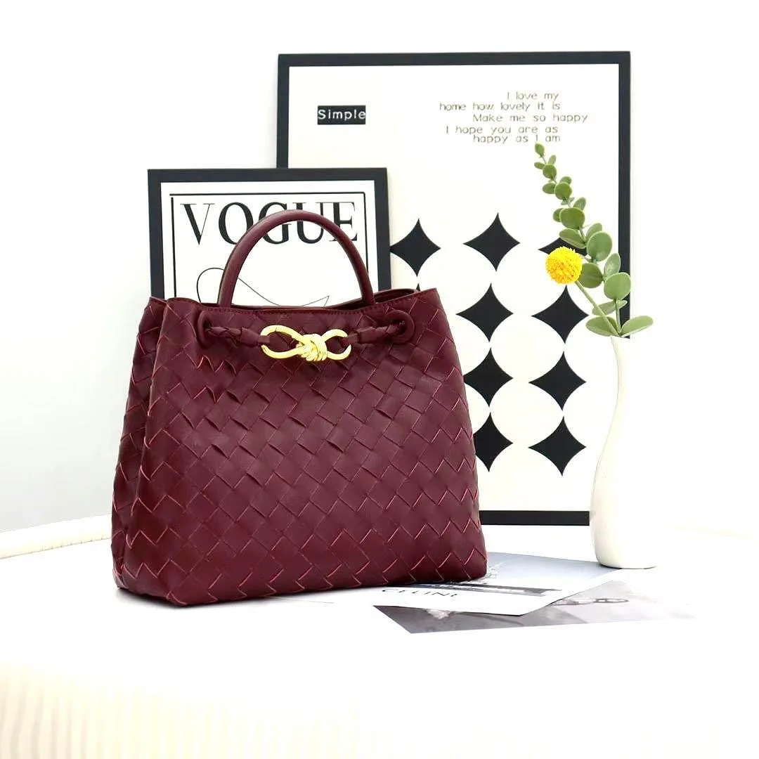 Bottega Veneta Handbag photo 5