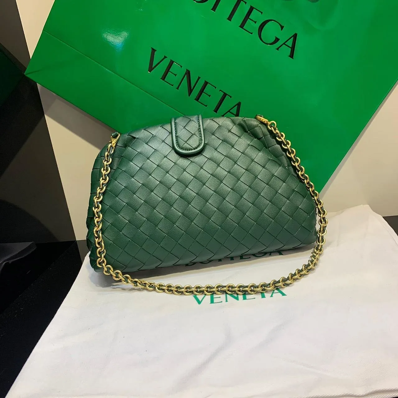 Bottega Veneta Shoulder Bag photo 6