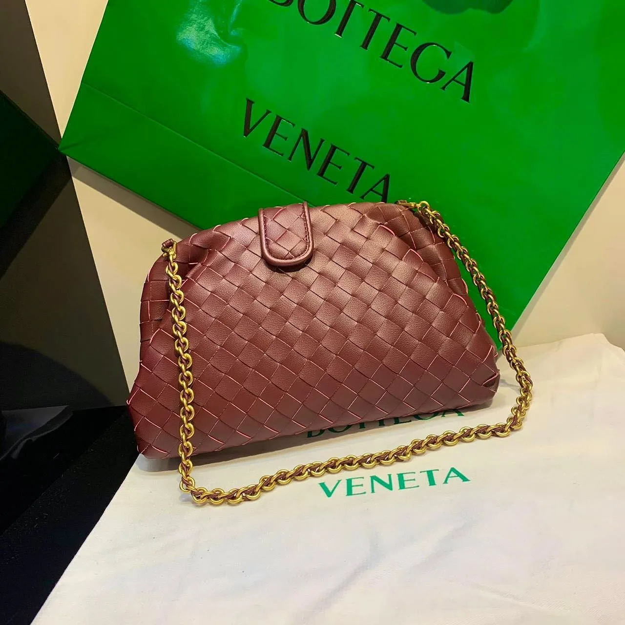 Bottega Veneta Shoulder Bag photo 2
