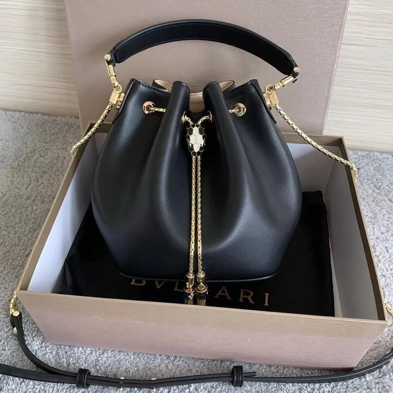 Bulgari Serpenti Bucket photo 5