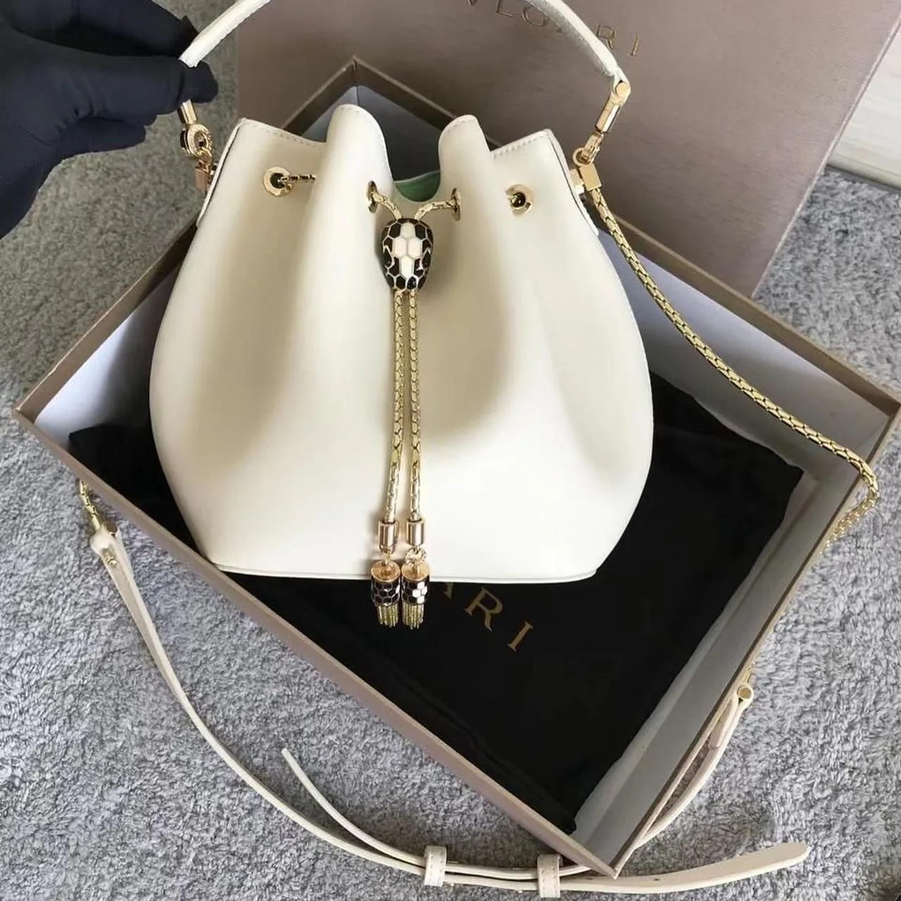 Bulgari Serpenti Bucket photo 4