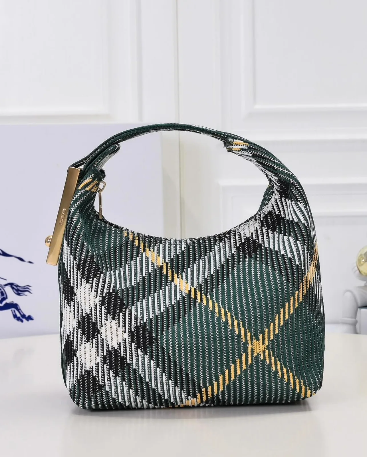 Burberry Peg photo 4
