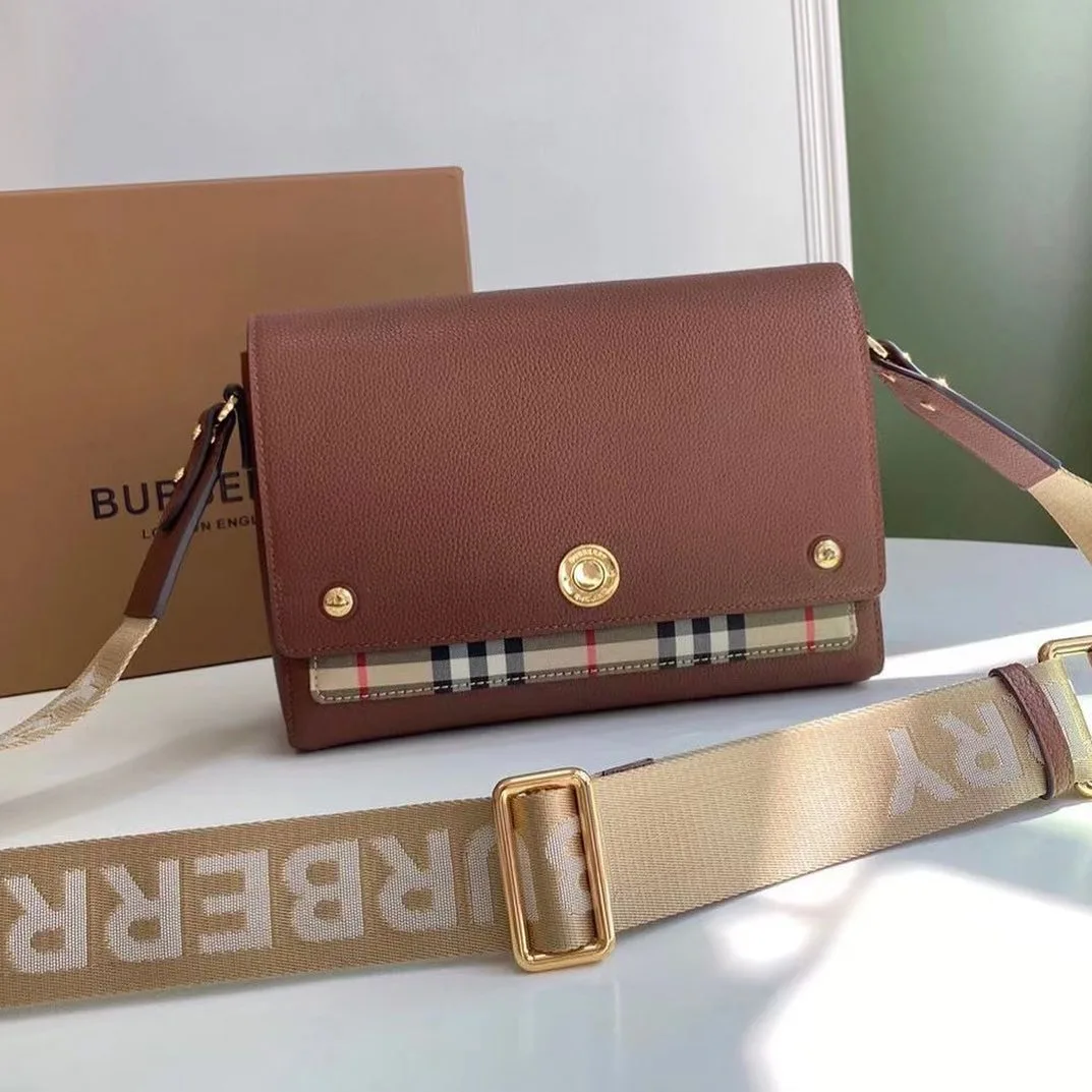Burberry Note crossbody photo 2