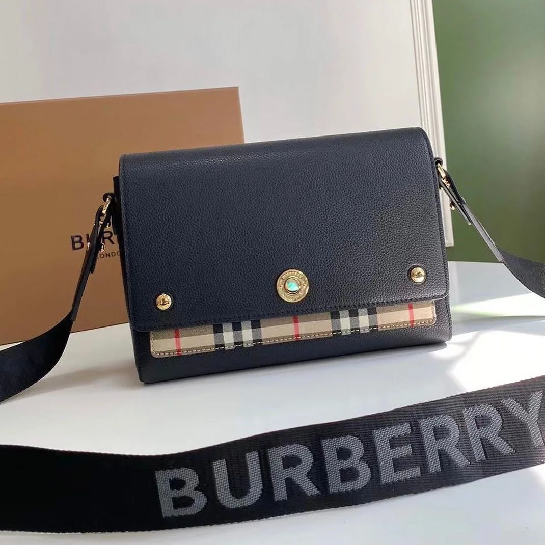 Burberry Note crossbody