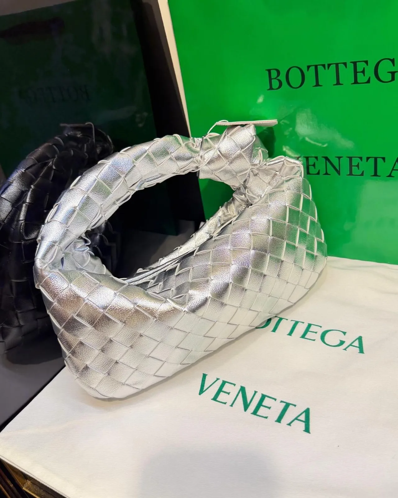 Bottega Veneta Jodie photo 7