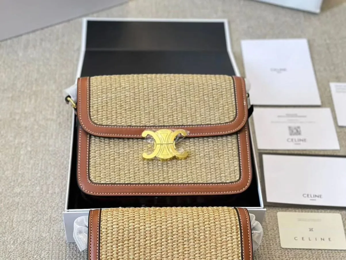Celine Shoulder Bag photo 2