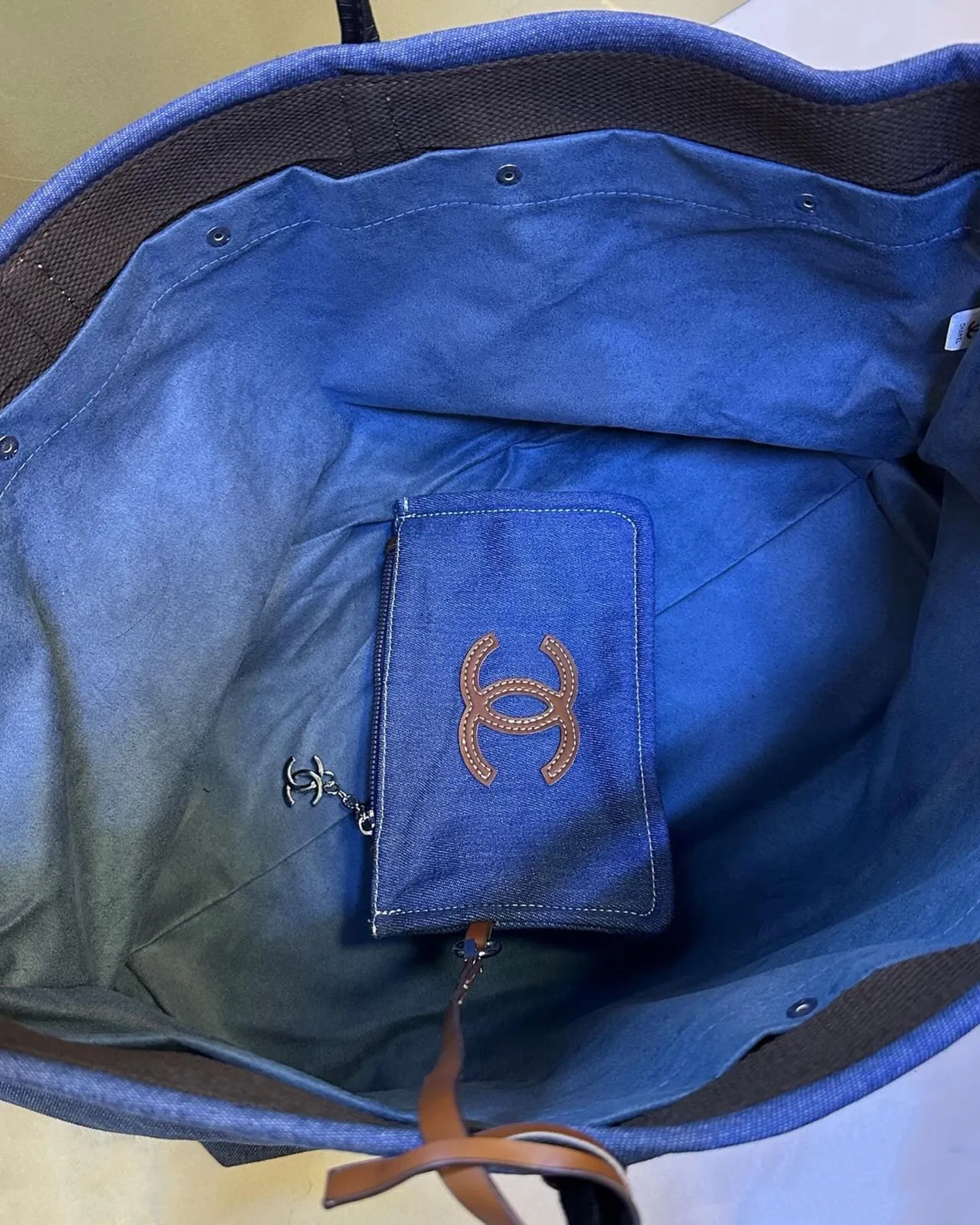 Chanel Tote Bag photo 5