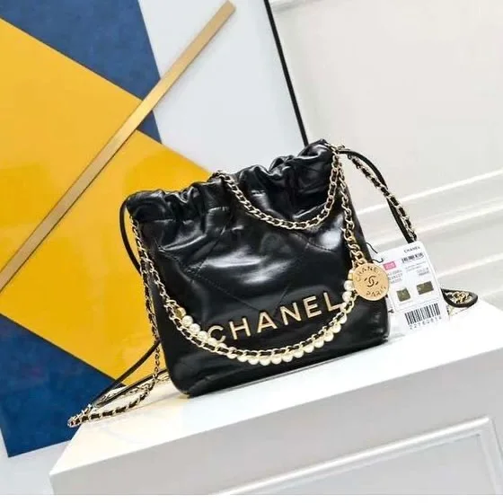 Chanel 22 photo 5