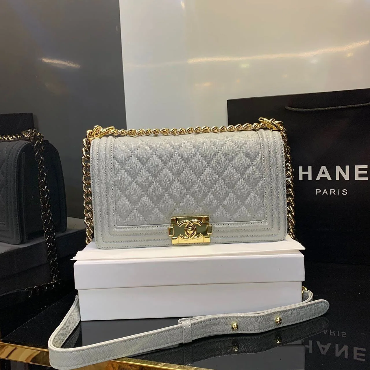 Chanel Boy Chanel photo 2