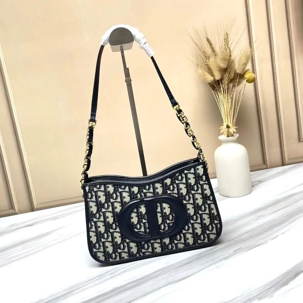 Chanel CC Wallet on Chain photo 3