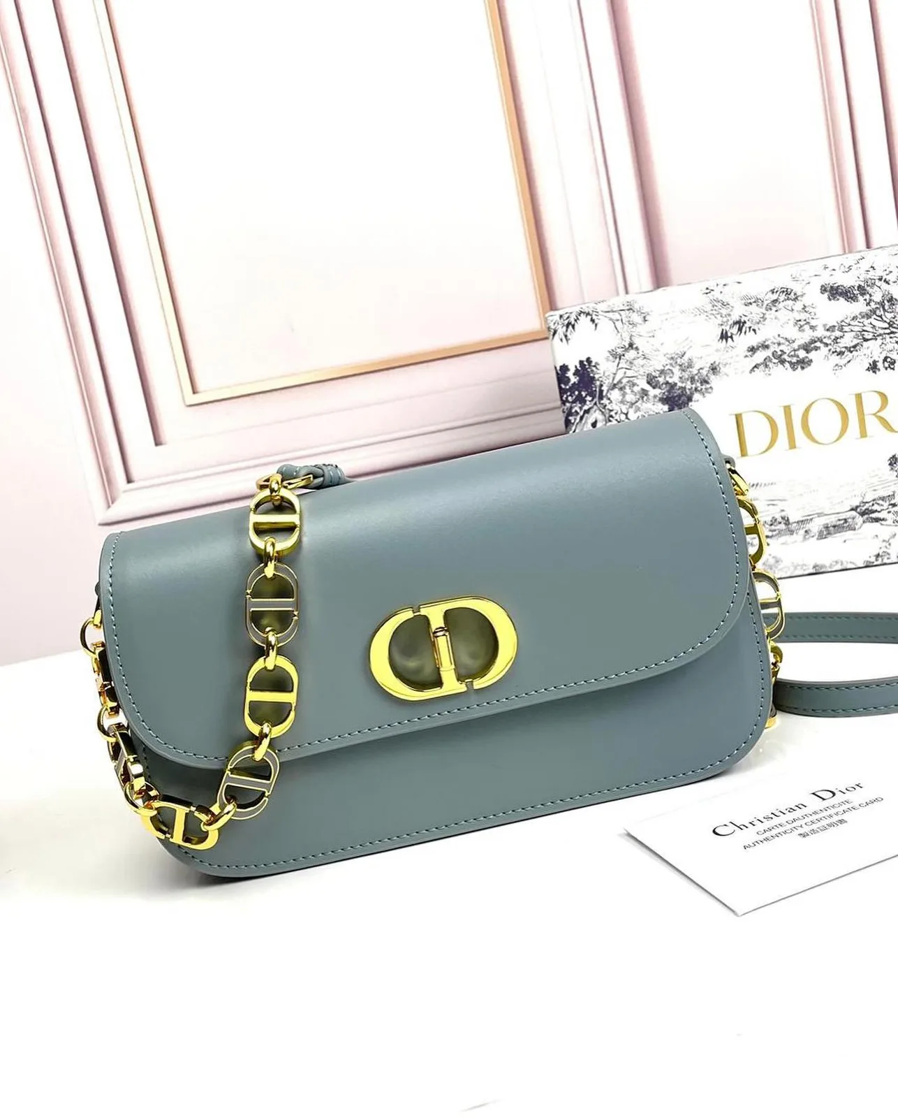 Dior 30 Montaigne photo 2