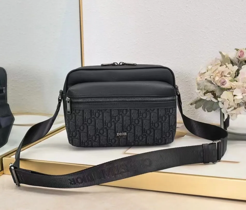 Dior camera bag Oblique crossbody photo 2