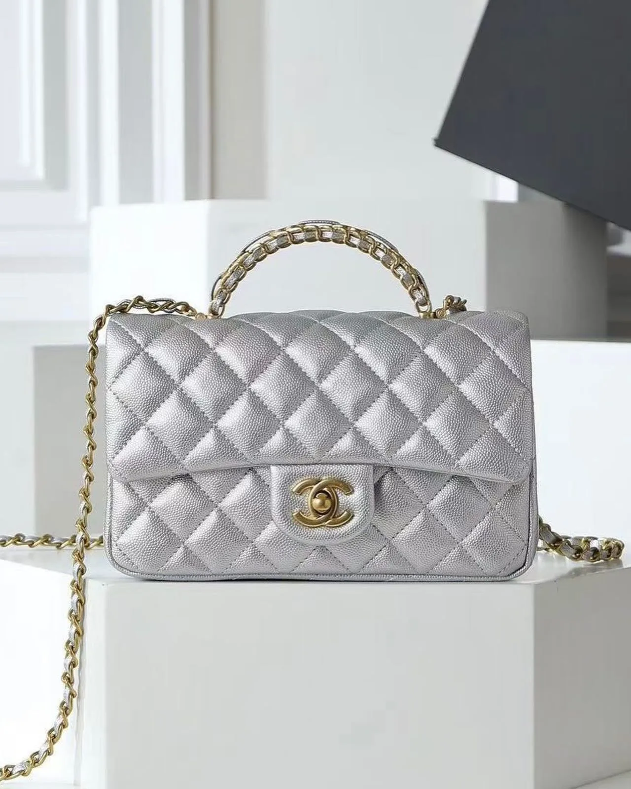 Chanel Classic Flap with top handle photo 3