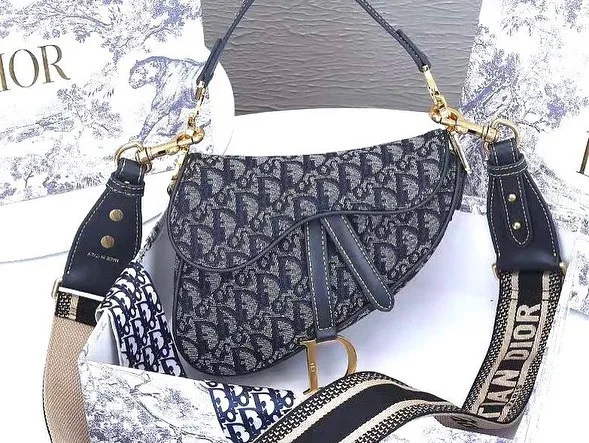 Dior Diortravel photo 3