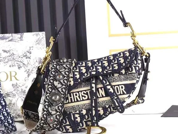 Dior Diortravel photo 5