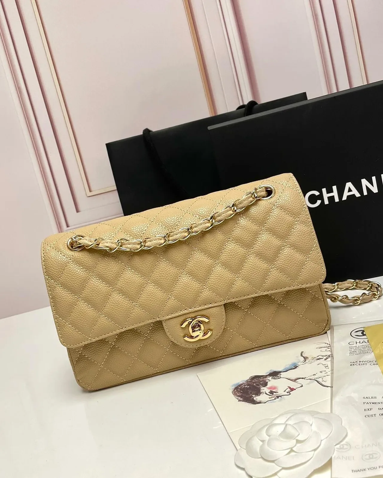Chanel Classic Flap Bag photo 7