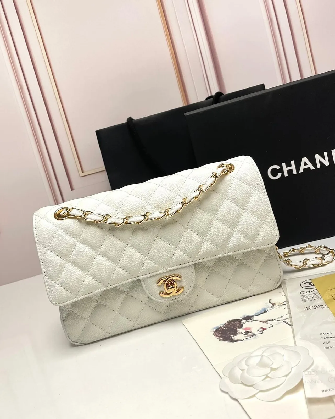 Chanel Classic Flap Bag photo 4