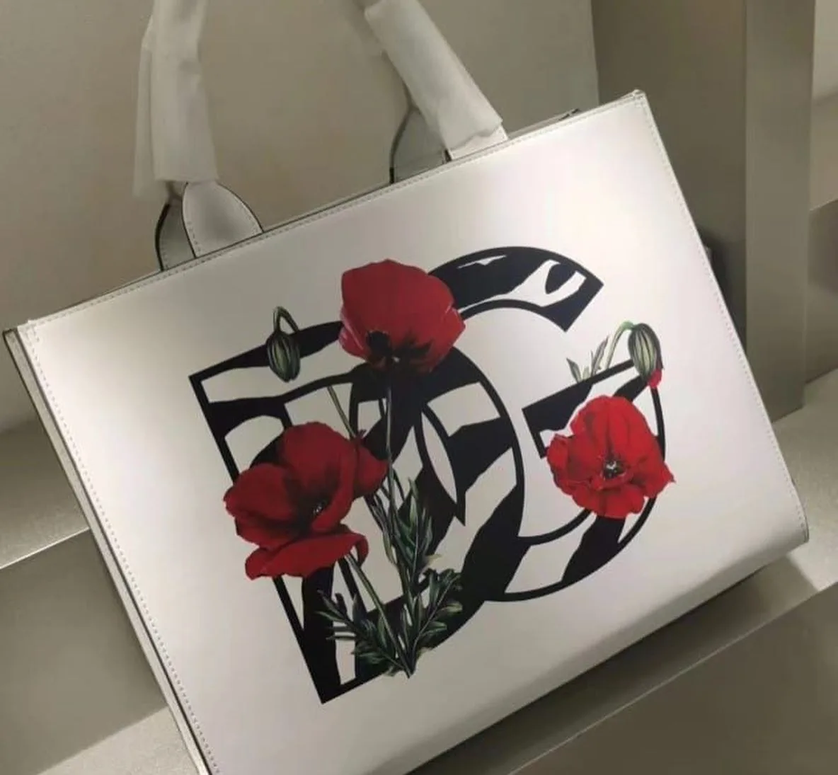 Dolce & Gabbana DG Logo Tote photo 5