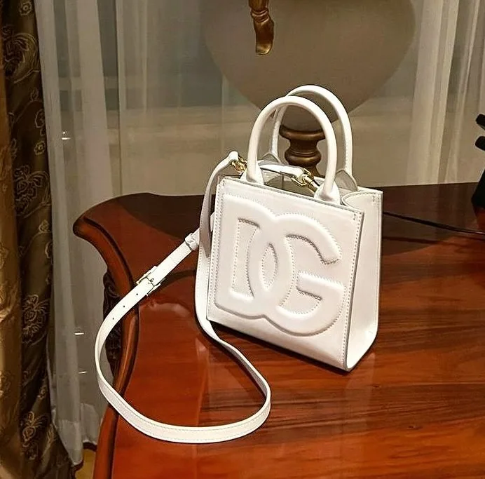 Dolce & Gabbana DG Tote photo 2