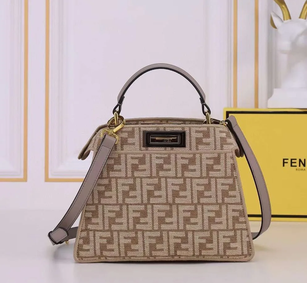 Fendi Peekaboo top-handle bag photo 2