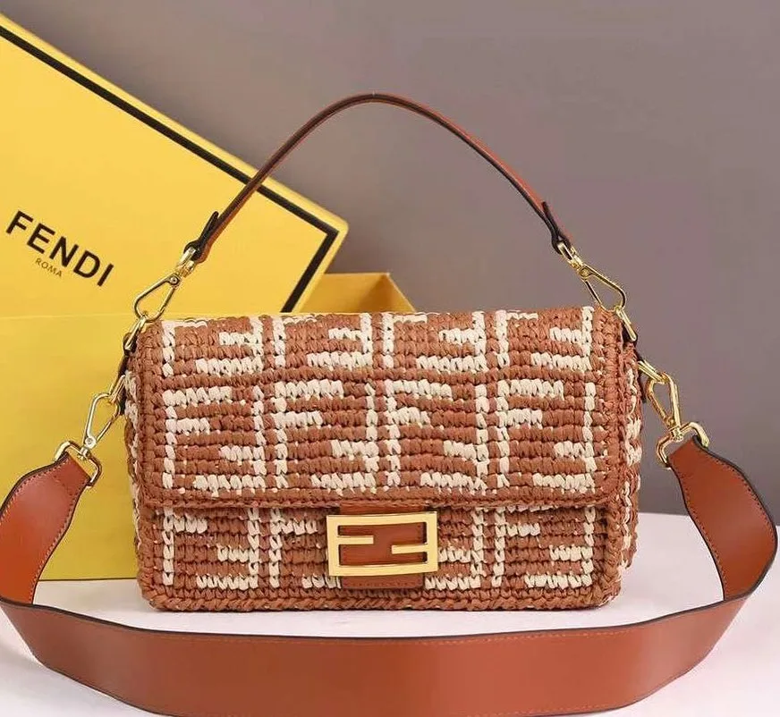 Fendi Baguette shoulder bag photo 5