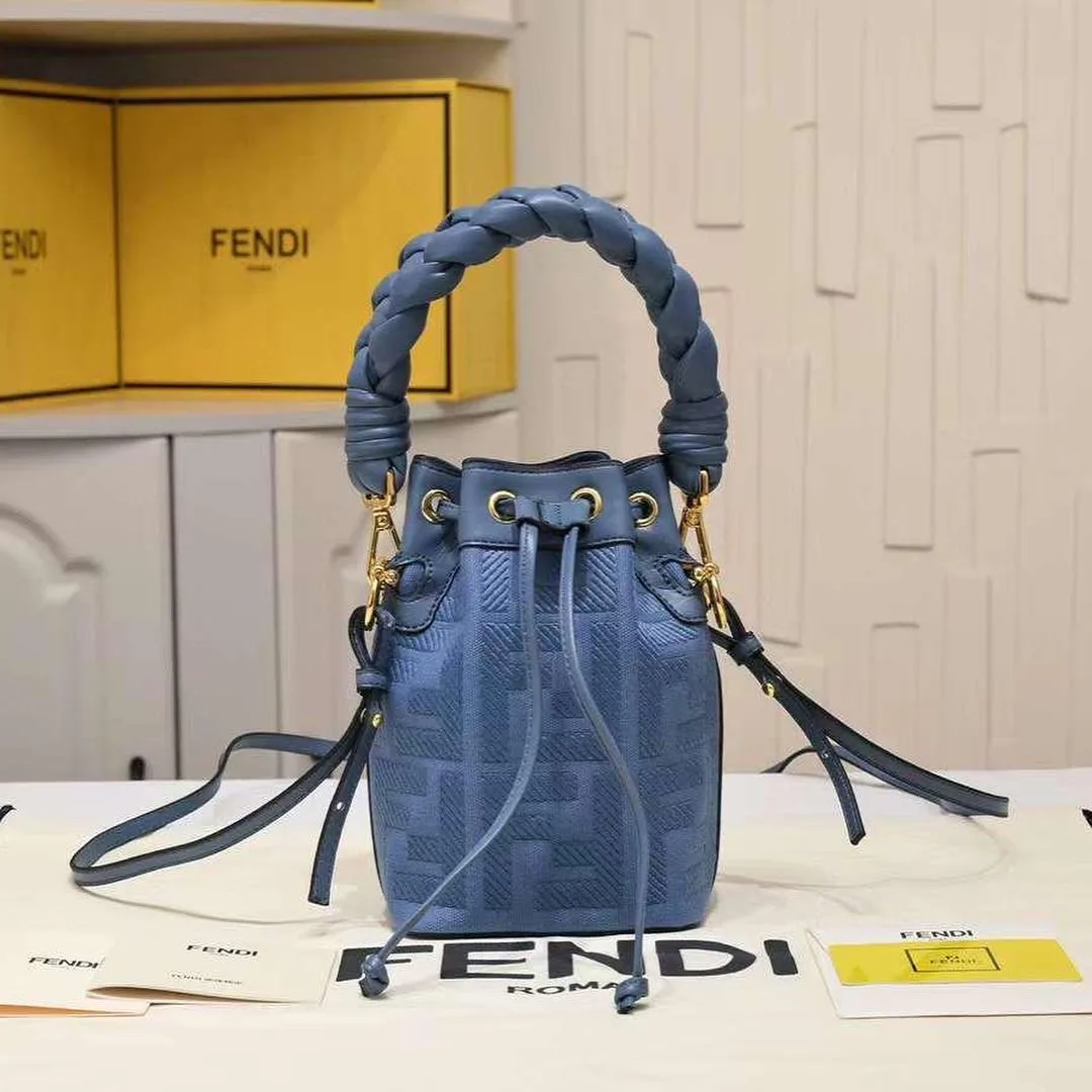 Fendi Bucket Bag photo 3