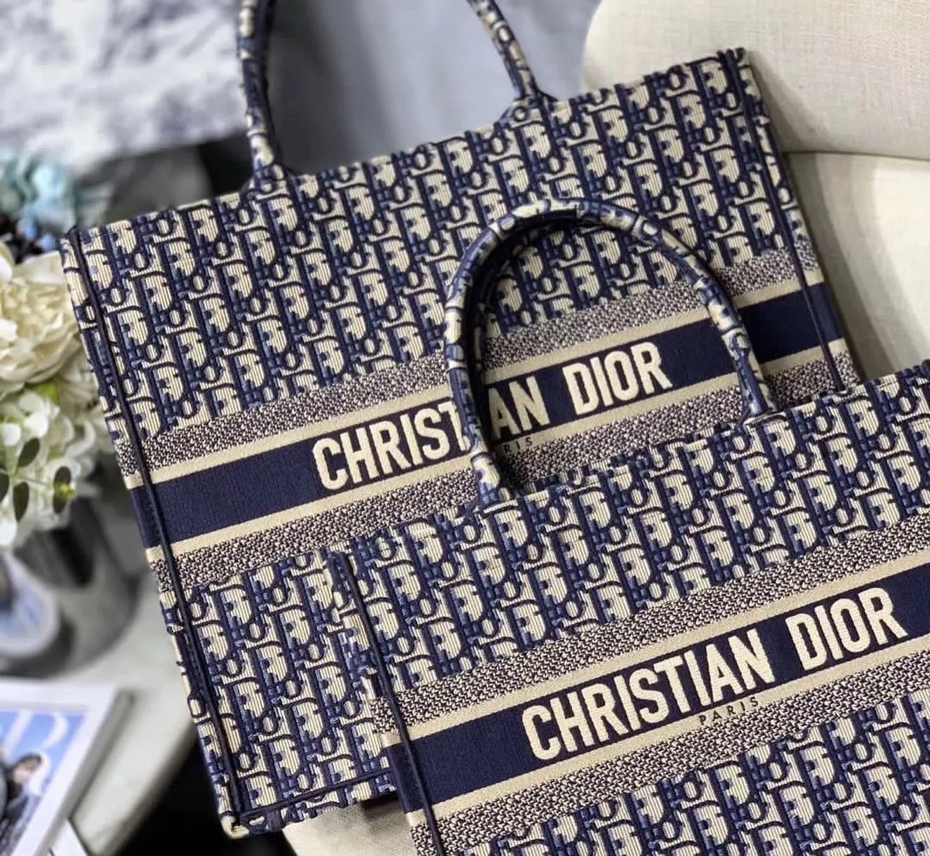 Dior Book Tote photo 2
