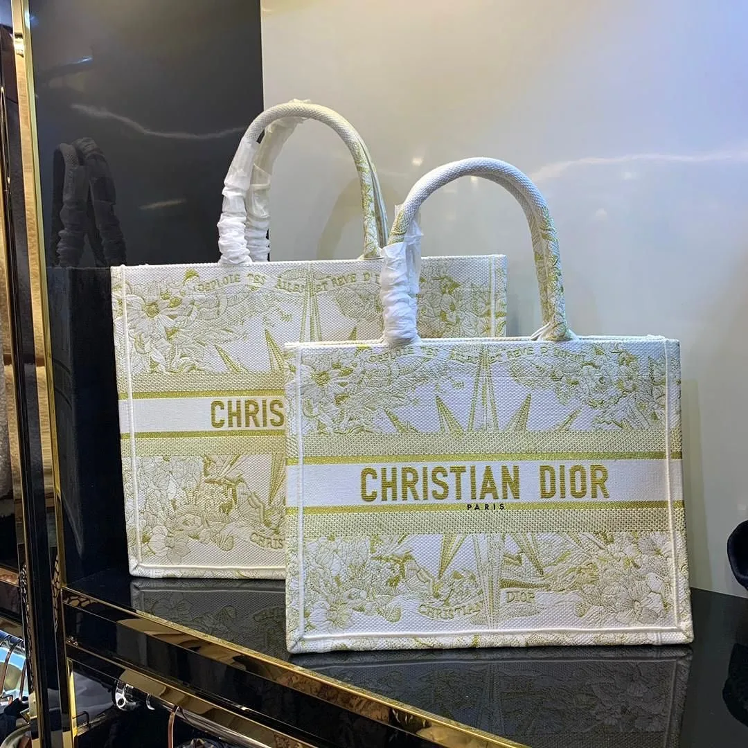 Dior Book Tote photo 14