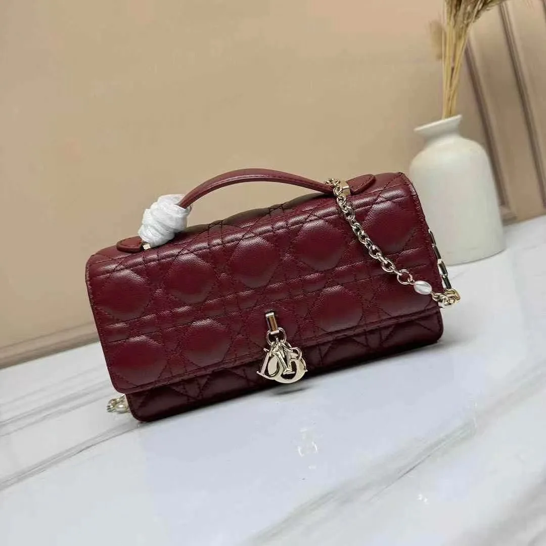 Dior Caro photo 3
