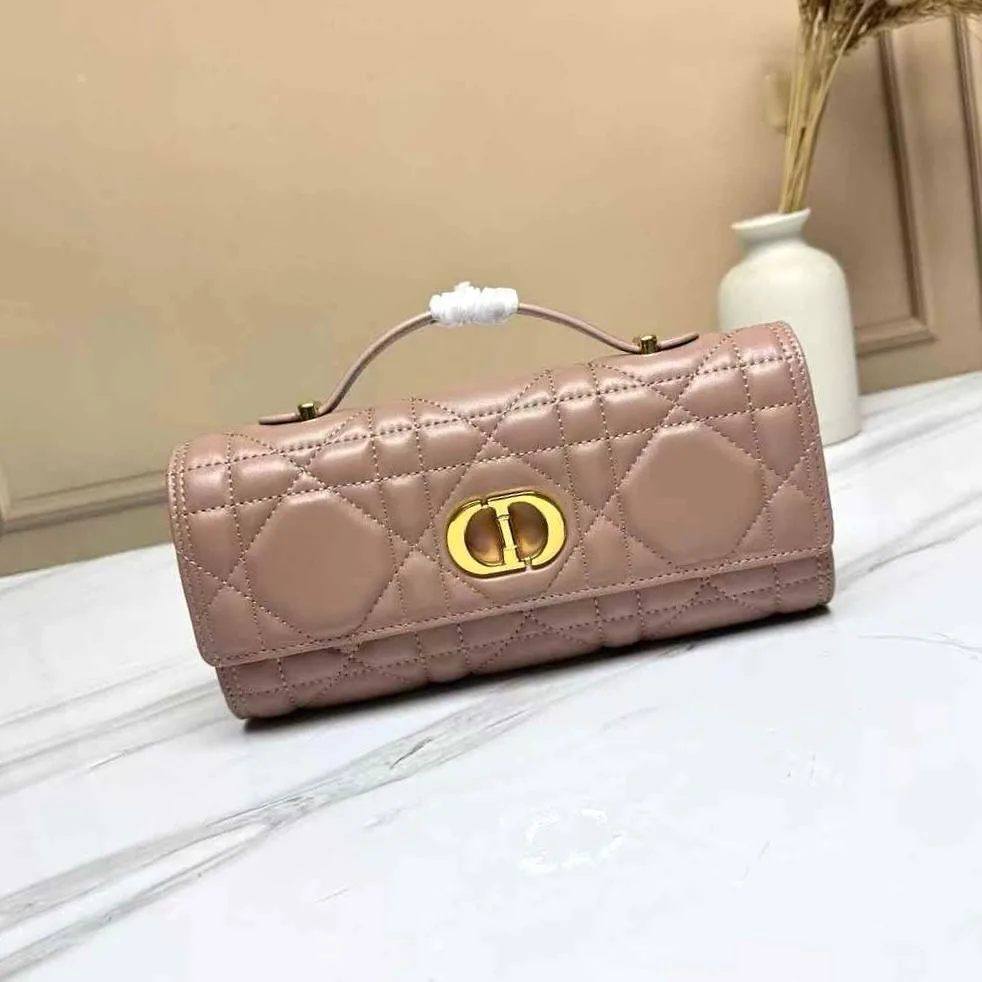 Dior Caro photo 13