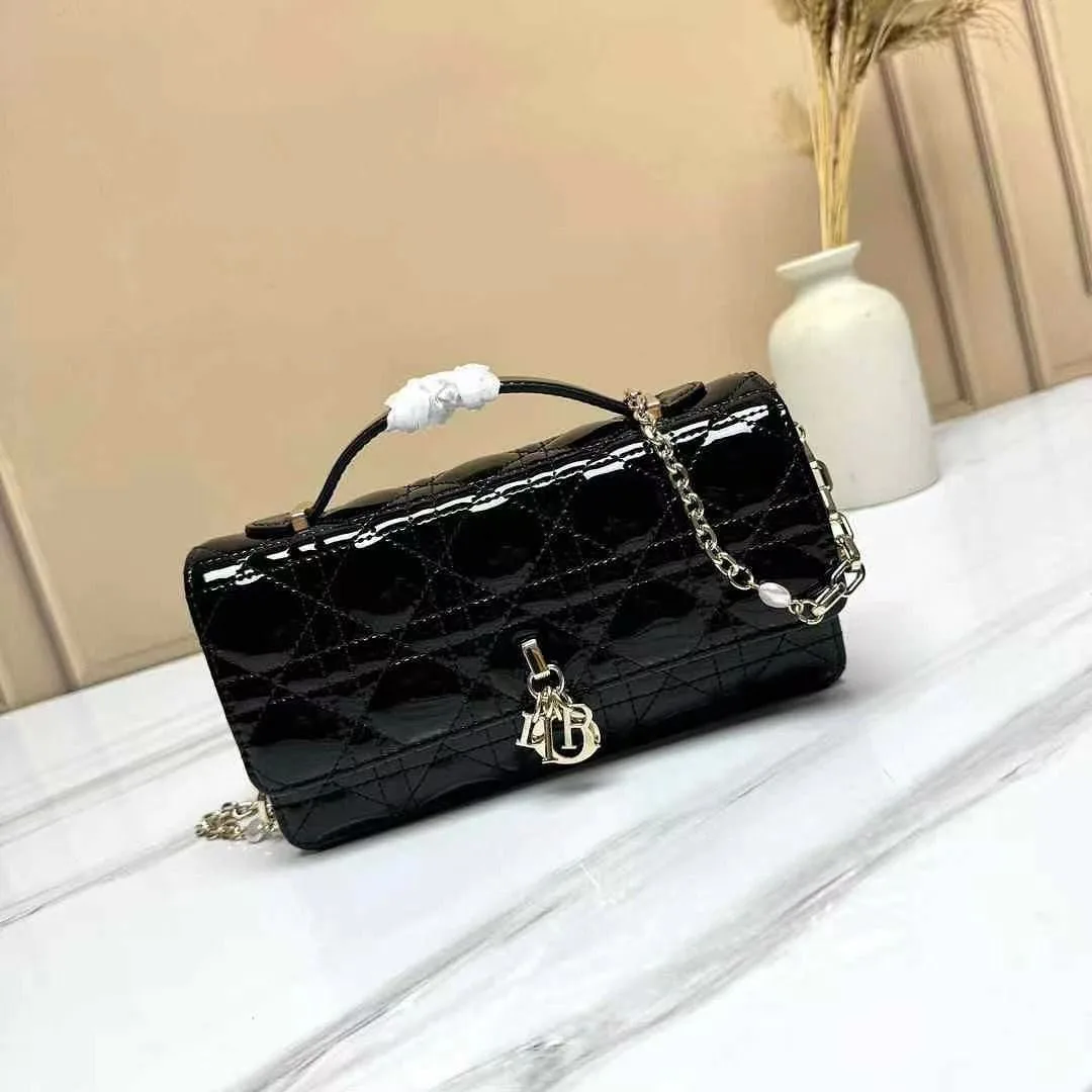 Dior Caro photo 6