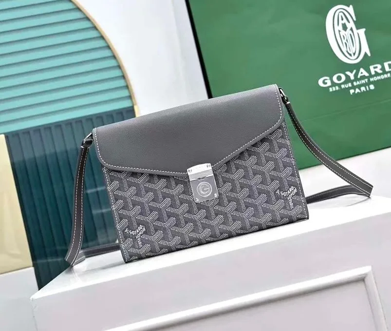 Goyard Crossbody Bag photo 4