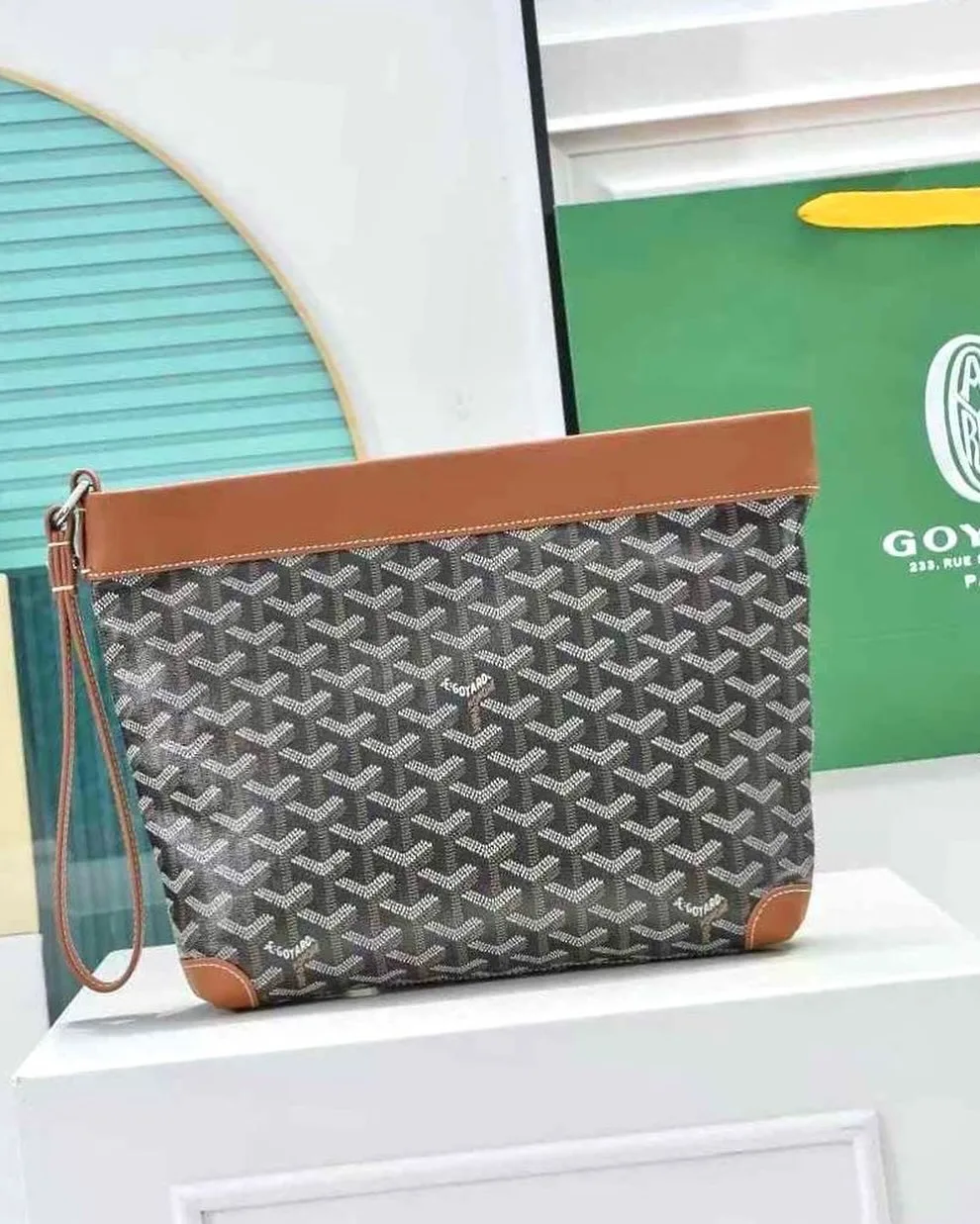 Goyard Clutch photo 3